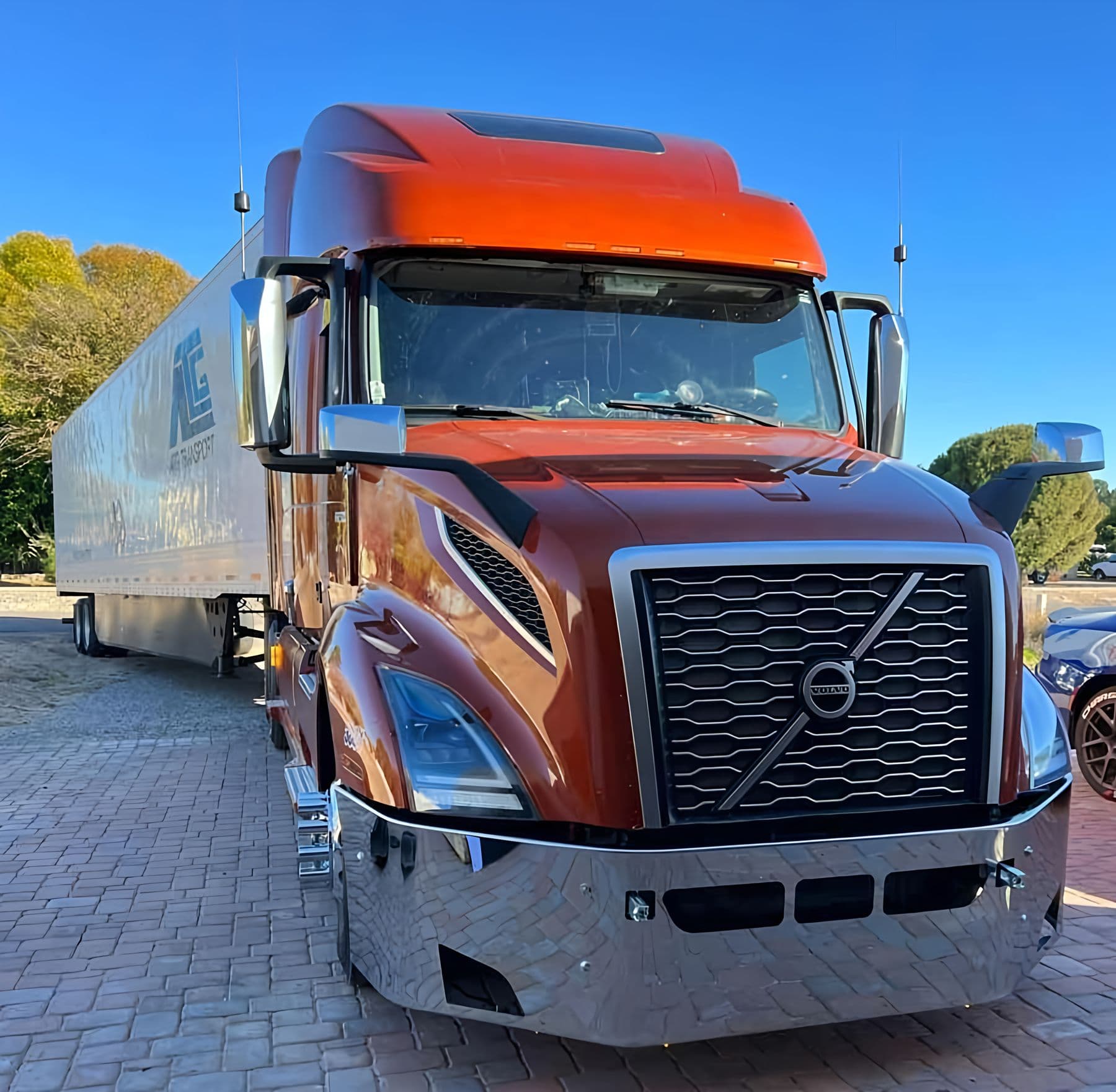 VNL Front Bumper